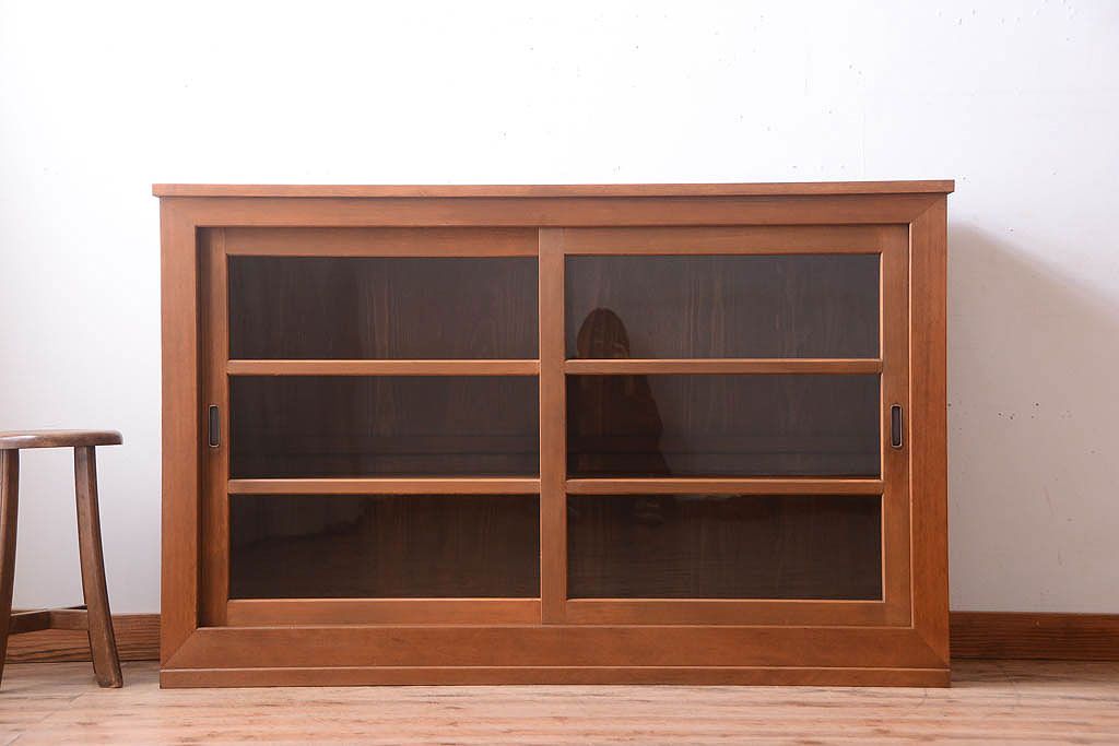 アンティーク家具　古い木製の和風な木味アンティークサイドキャビネット(水屋箪笥・収納棚)(2)