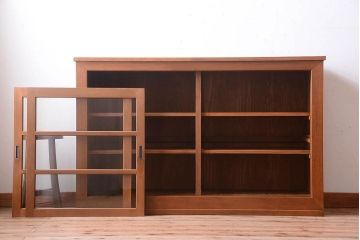 アンティーク家具　古い木製の和風な木味アンティークサイドキャビネット(水屋箪笥・収納棚)(2)