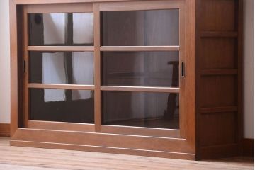 アンティーク家具　古い木製の和風な木味アンティークサイドキャビネット(水屋箪笥・収納棚)(2)