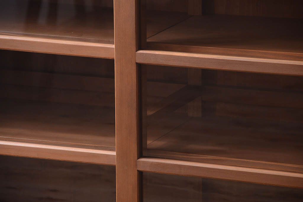 アンティーク家具　古い木製の和風な木味アンティークサイドキャビネット(水屋箪笥・収納棚)(2)