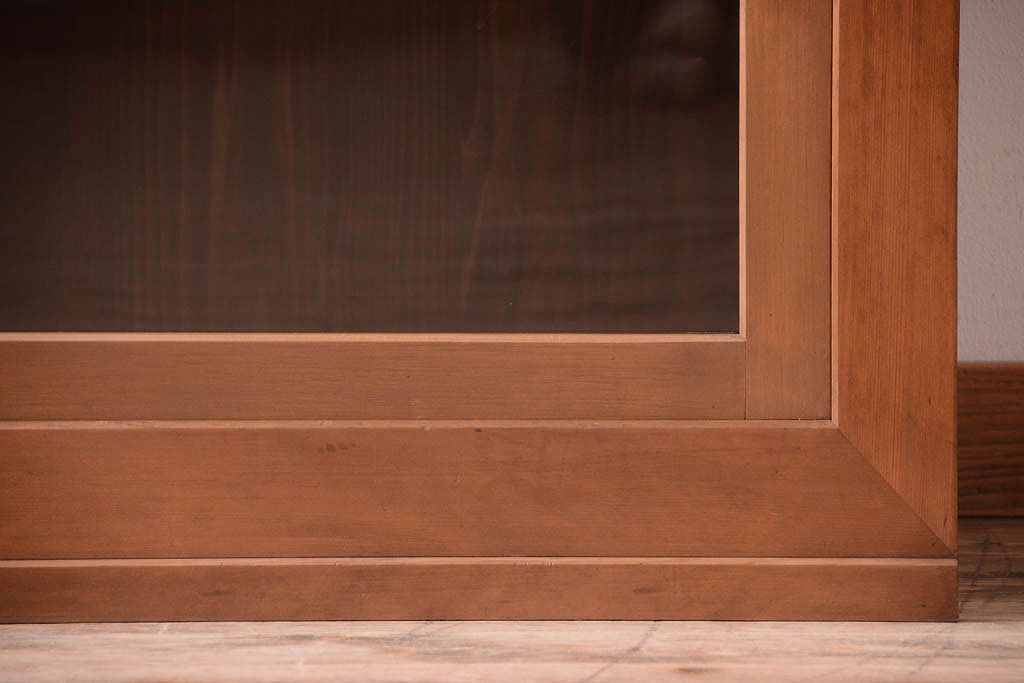 アンティーク家具　古い木製の和風な木味アンティークサイドキャビネット(水屋箪笥・収納棚)(2)