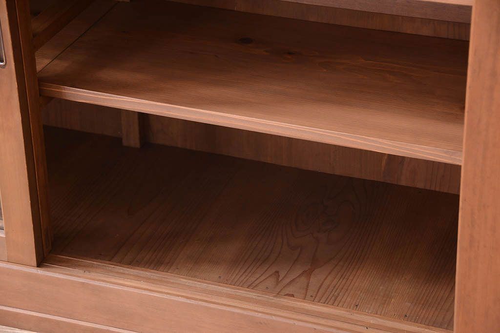 アンティーク家具　古い木製の和風な木味アンティークサイドキャビネット(水屋箪笥・収納棚)(2)