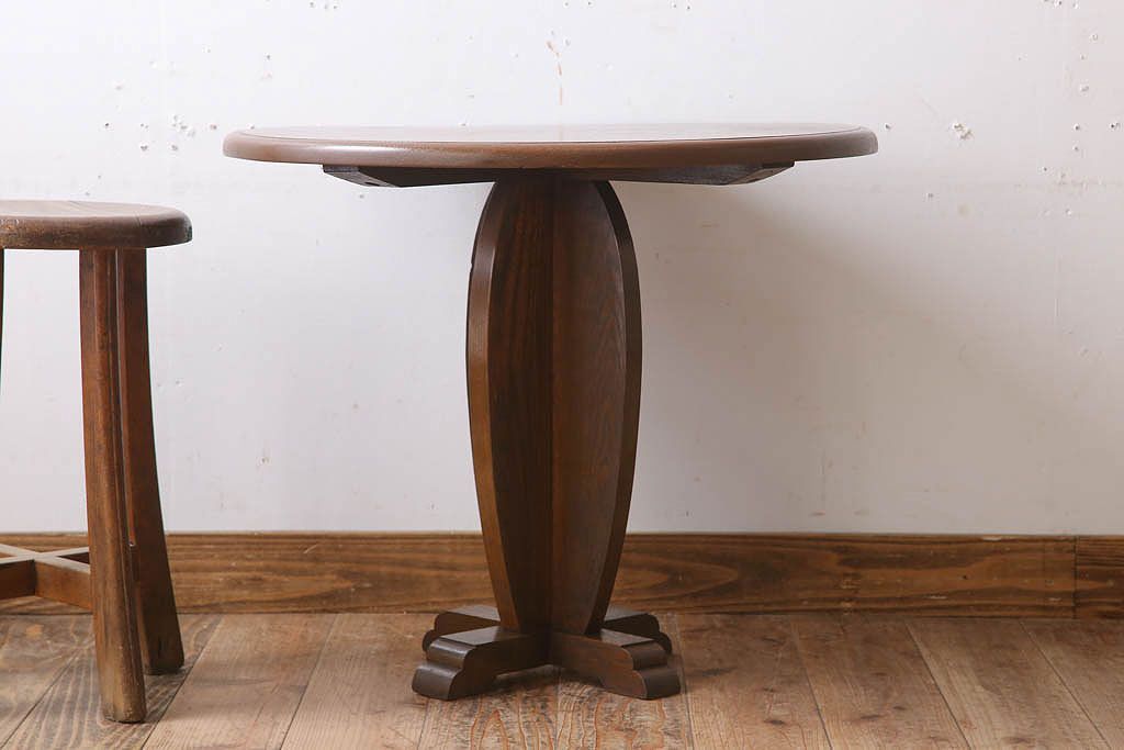 アンティーク家具　小ぶりなラウンドテーブル(サイドテーブル)