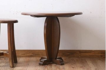 アンティーク家具　小ぶりなラウンドテーブル(サイドテーブル)