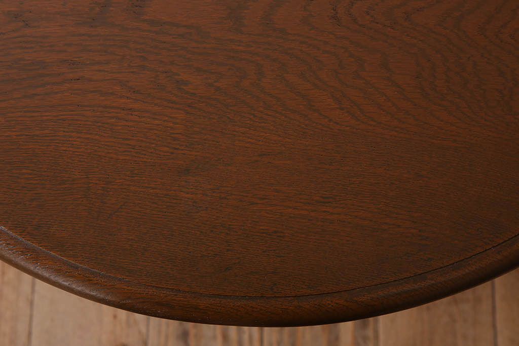 アンティーク家具　小ぶりなラウンドテーブル(サイドテーブル)