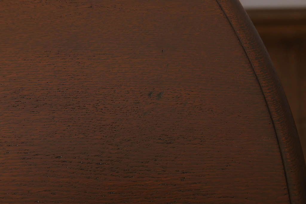 アンティーク家具　小ぶりなラウンドテーブル(サイドテーブル)