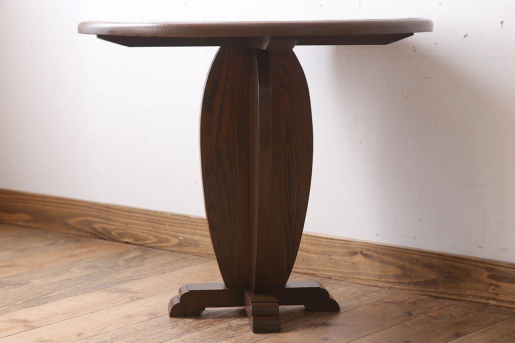 アンティーク家具　小ぶりなラウンドテーブル(サイドテーブル)