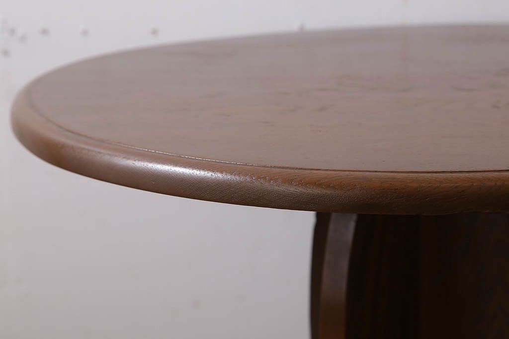 アンティーク家具　小ぶりなラウンドテーブル(サイドテーブル)