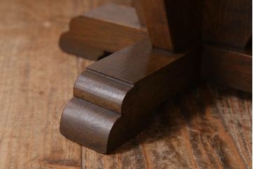 アンティーク家具　小ぶりなラウンドテーブル(サイドテーブル)