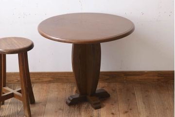 アンティーク家具　小ぶりなラウンドテーブル(サイドテーブル)