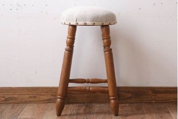アンティーク家具　古い木製のクッション座面丸スツール
