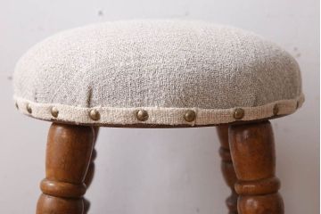 アンティーク家具　古い木製のクッション座面丸スツール