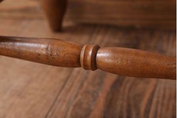 アンティーク家具　古い木製のクッション座面丸スツール