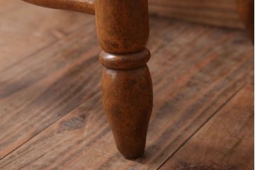 アンティーク家具　古い木製のクッション座面丸スツール