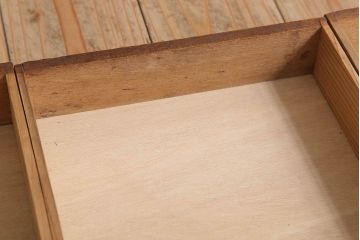 レトロ家具　昭和レトロ　古い木製のアンティーク5杯小引き出し