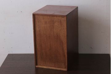 レトロ家具　昭和レトロ　古い木製のアンティーク5杯小引き出し