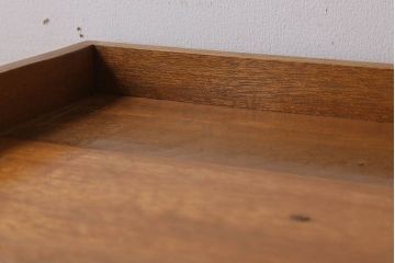 レトロ家具　昭和レトロ　古い木製の小ぶりなアンティーク縦型書類棚(カルテケース)(2)