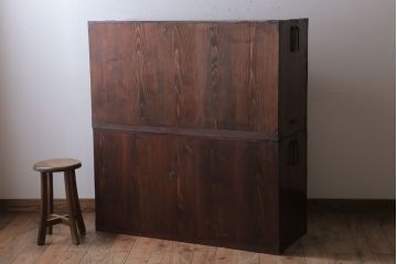 アンティーク家具　前面欅材　古民具・骨董　二段重ね時代箪笥(衣装箪笥)