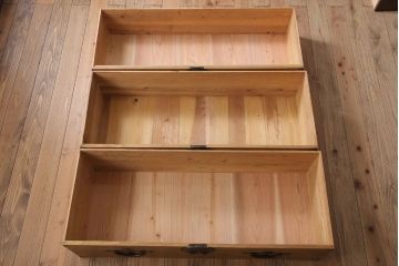 アンティーク家具　前面欅材　古民具・骨董　二段重ね時代箪笥(衣装箪笥)
