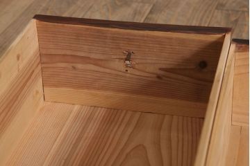 アンティーク家具　前面欅材　古民具・骨董　二段重ね時代箪笥(衣装箪笥)
