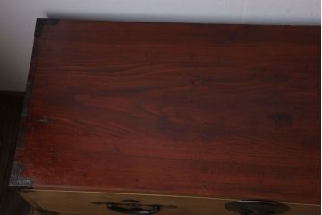 アンティーク家具　前面欅材　古民具・骨董　二段重ね時代箪笥(衣装箪笥)