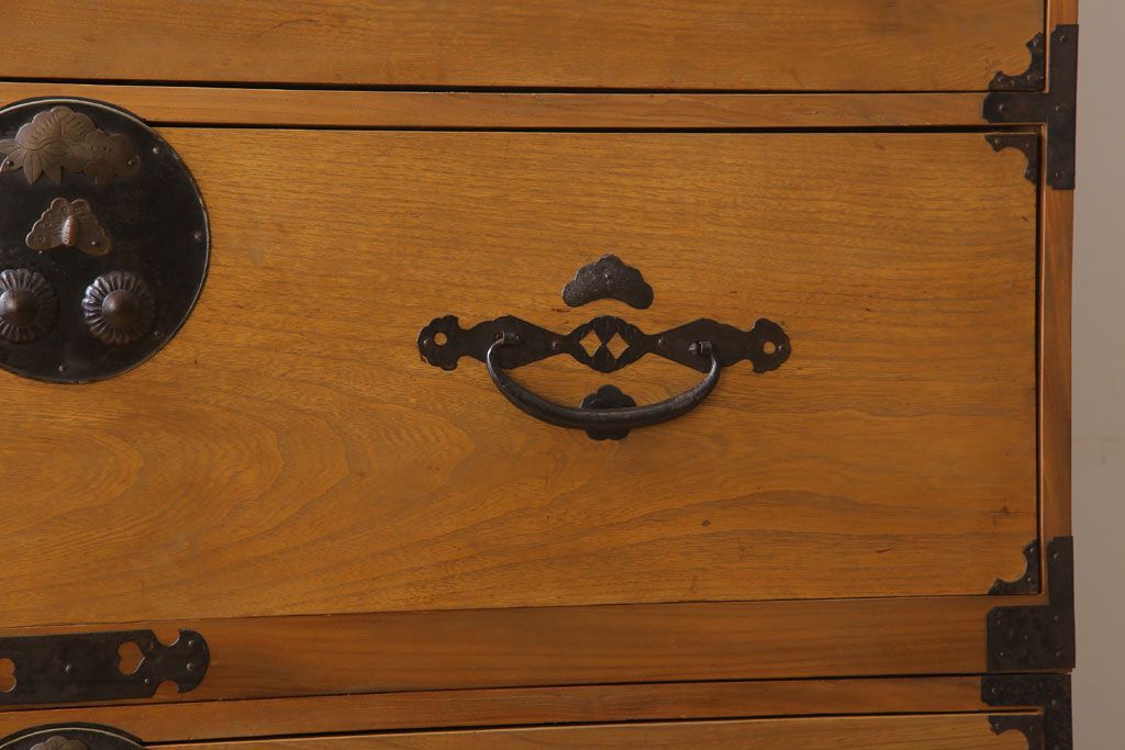 アンティーク家具　前面欅材　古民具・骨董　二段重ね時代箪笥(衣装箪笥)