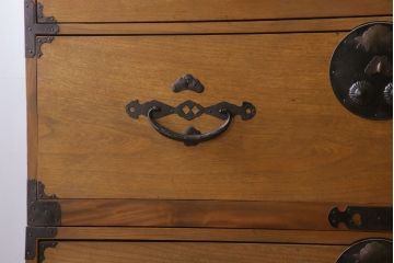 アンティーク家具　前面欅材　古民具・骨董　二段重ね時代箪笥(衣装箪笥)