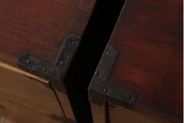 アンティーク家具　前面欅材　古民具・骨董　二段重ね時代箪笥(衣装箪笥)