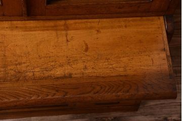 レトロ家具　モールガラス入り!昭和レトロ　小ぶりでかわいいナラ材製食器棚(収納棚)