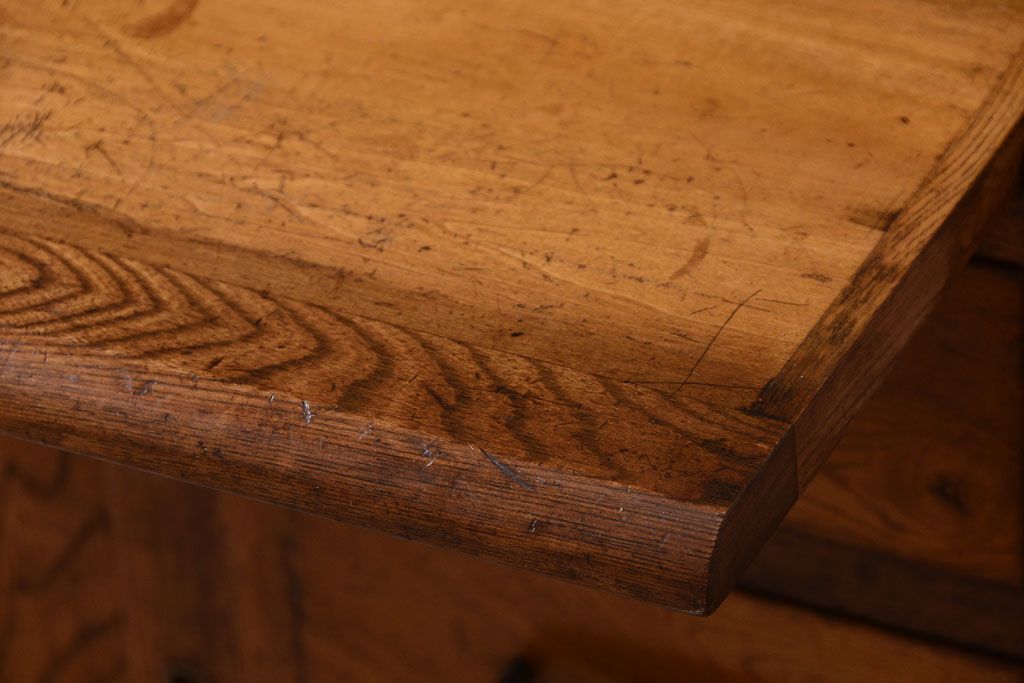 レトロ家具　モールガラス入り!昭和レトロ　小ぶりでかわいいナラ材製食器棚(収納棚)