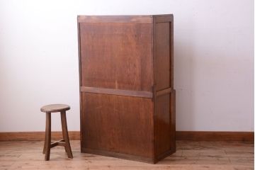 レトロ家具　モールガラス入り!昭和レトロ　小ぶりでかわいいナラ材製食器棚(収納棚)