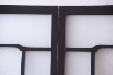 板絵　盛り上げ彩色　美しい絵のガラス戸2枚セット