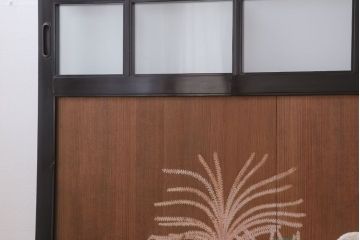 板絵　盛り上げ彩色　美しい絵のガラス戸2枚セット(2)