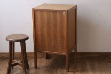 中古　メーベルトーコー(MOBEL TOKO)　サイドテーブル(キャビネット・電話台)