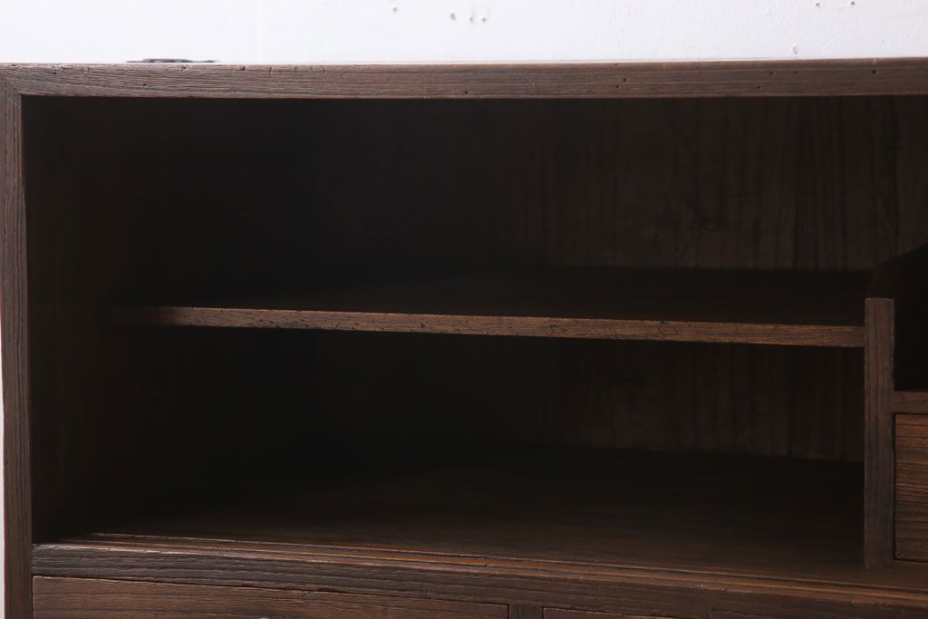 アンティーク家具　和製アンティーク　モールガラス戸!引き出し3杯付きの鉄脚ローボード(2)