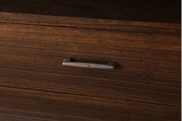 アンティーク家具　和製アンティーク　モールガラス戸!引き出し3杯付きの鉄脚ローボード(2)