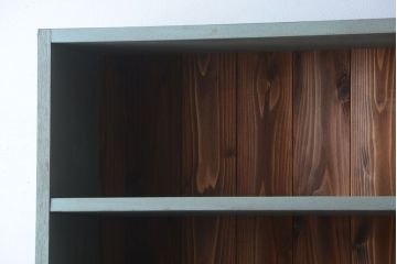 アンティーク家具　パタパタ戸棚付き!大きなペイント本棚
