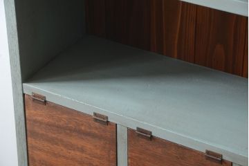 アンティーク家具　パタパタ戸棚付き!大きなペイント本棚