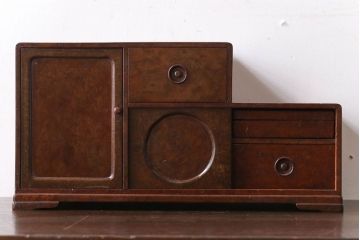 アンティーク家具　大正昭和期　銅のおとし付き!上質な小引き出し(煙草入れ)