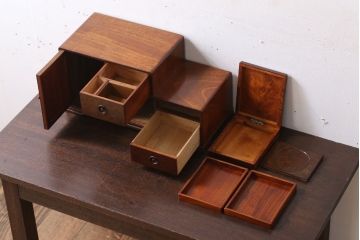 アンティーク家具　大正昭和期　銅のおとし付き!上質な小引き出し(煙草入れ)