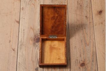 アンティーク家具　大正昭和期　銅のおとし付き!上質な小引き出し(煙草入れ)