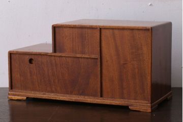 アンティーク家具　大正昭和期　銅のおとし付き!上質な小引き出し(煙草入れ)