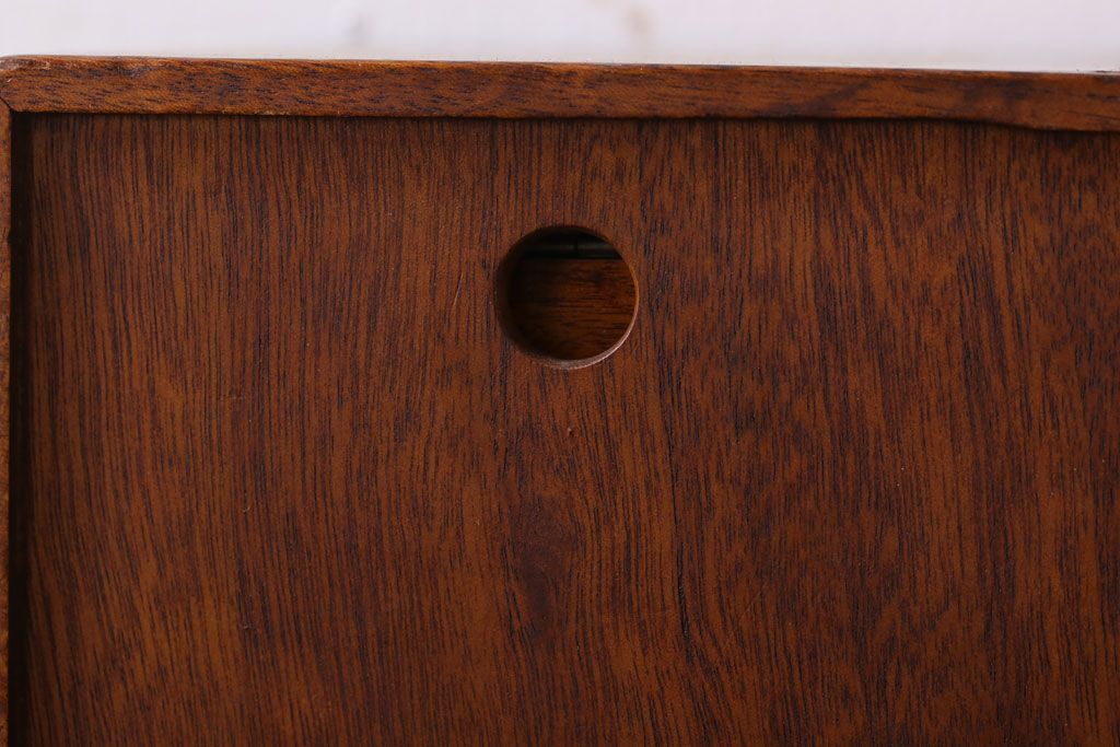 アンティーク家具　大正昭和期　銅のおとし付き!上質な小引き出し(煙草入れ)