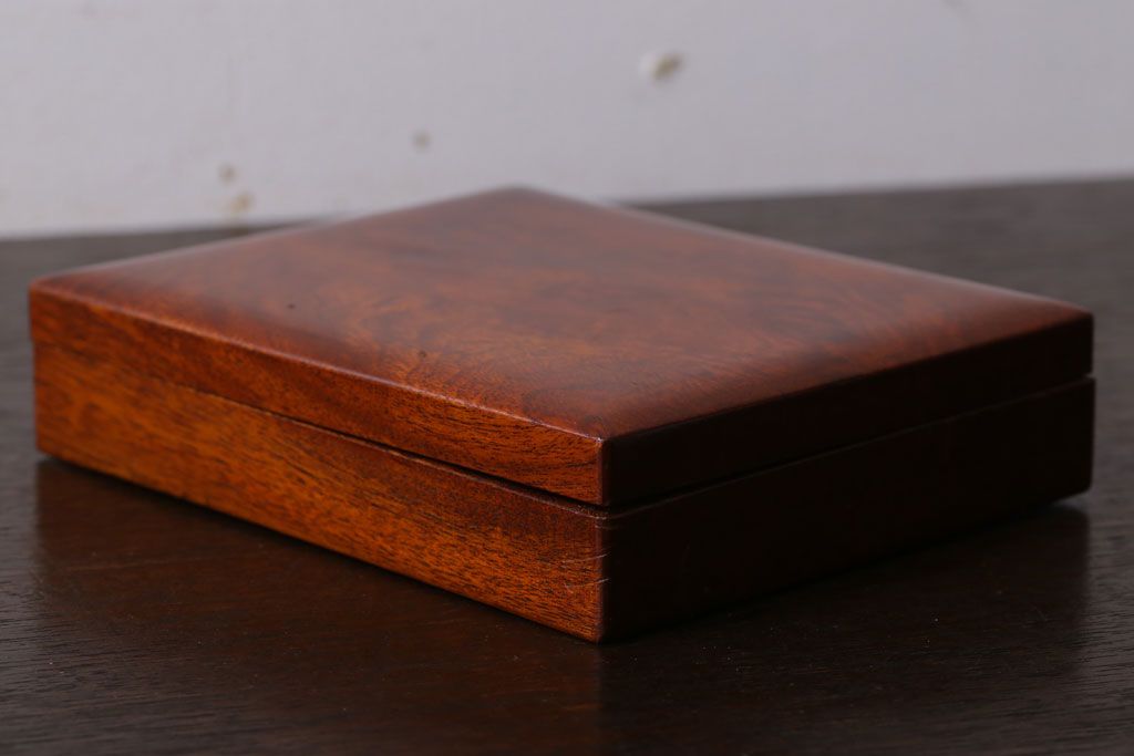 アンティーク家具　大正昭和期　銅のおとし付き!上質な小引き出し(煙草入れ)