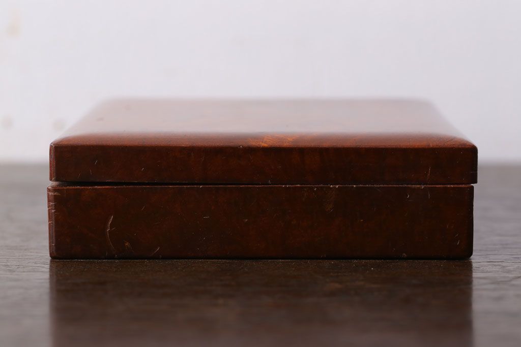 アンティーク家具　大正昭和期　銅のおとし付き!上質な小引き出し(煙草入れ)