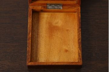 アンティーク家具　大正昭和期　銅のおとし付き!上質な小引き出し(煙草入れ)