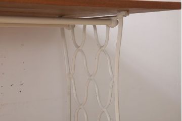 アンティーク家具　シンガーミシン オーク材天板!アンティークの鉄脚テーブル(ミシンテーブル、ミシン台)