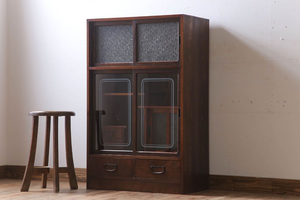 レトロ家具　ダイヤガラス!幅狭サイズ　昭和レトロなアンティーク茶箪笥