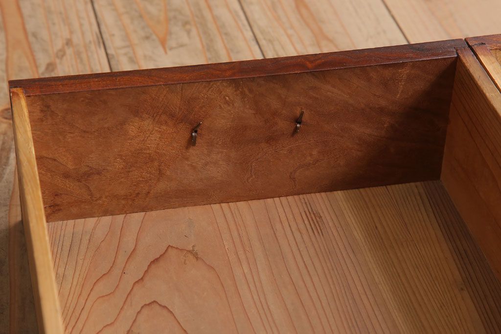 レトロ家具　ダイヤガラス!幅狭サイズ　昭和レトロなアンティーク茶箪笥