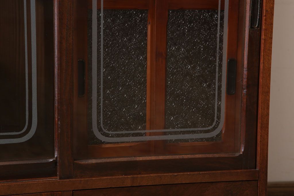 レトロ家具　ダイヤガラス!幅狭サイズ　昭和レトロなアンティーク茶箪笥